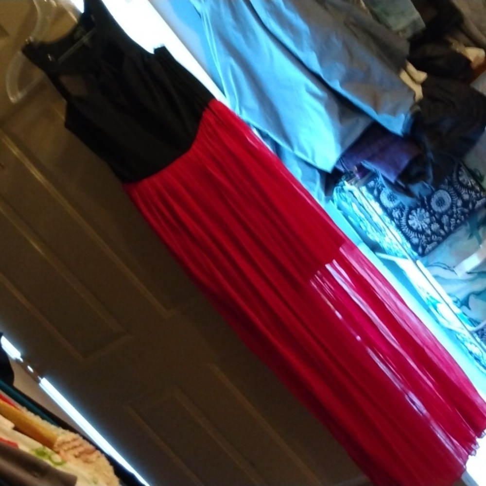 Med Rue 21 black & red sheer bottom dress
